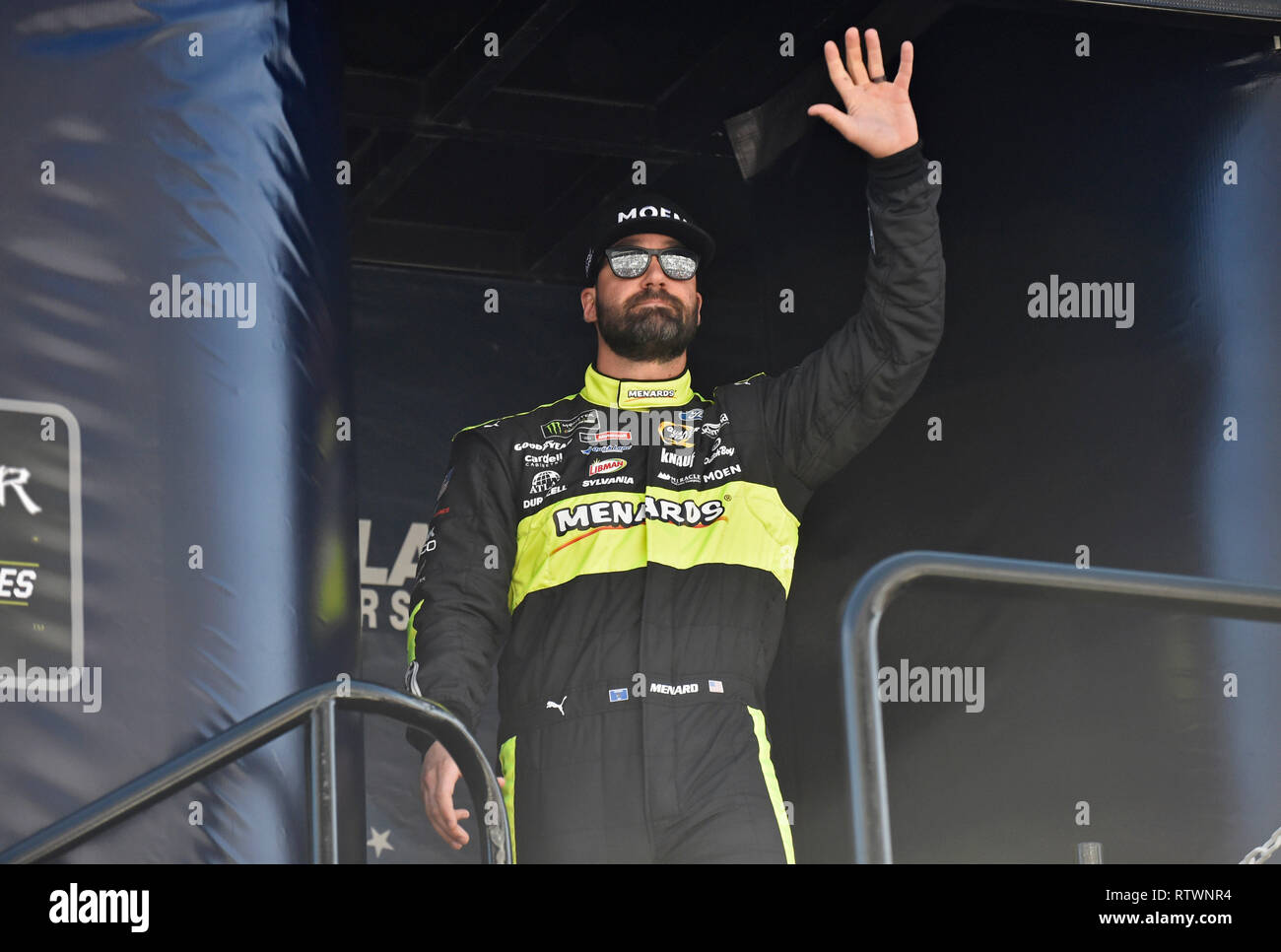 Hampton, GA, USA. 24th Feb, 2018. Menards Ford driver Paul Menard waves to the crowd during driver introductions before the start of the QuikTrip Folds of Honor 500 on Sunday at Atlanta Motor Speedway in Hampton, GA. Austin McAfee/CSM/Alamy Live News Stock Photo