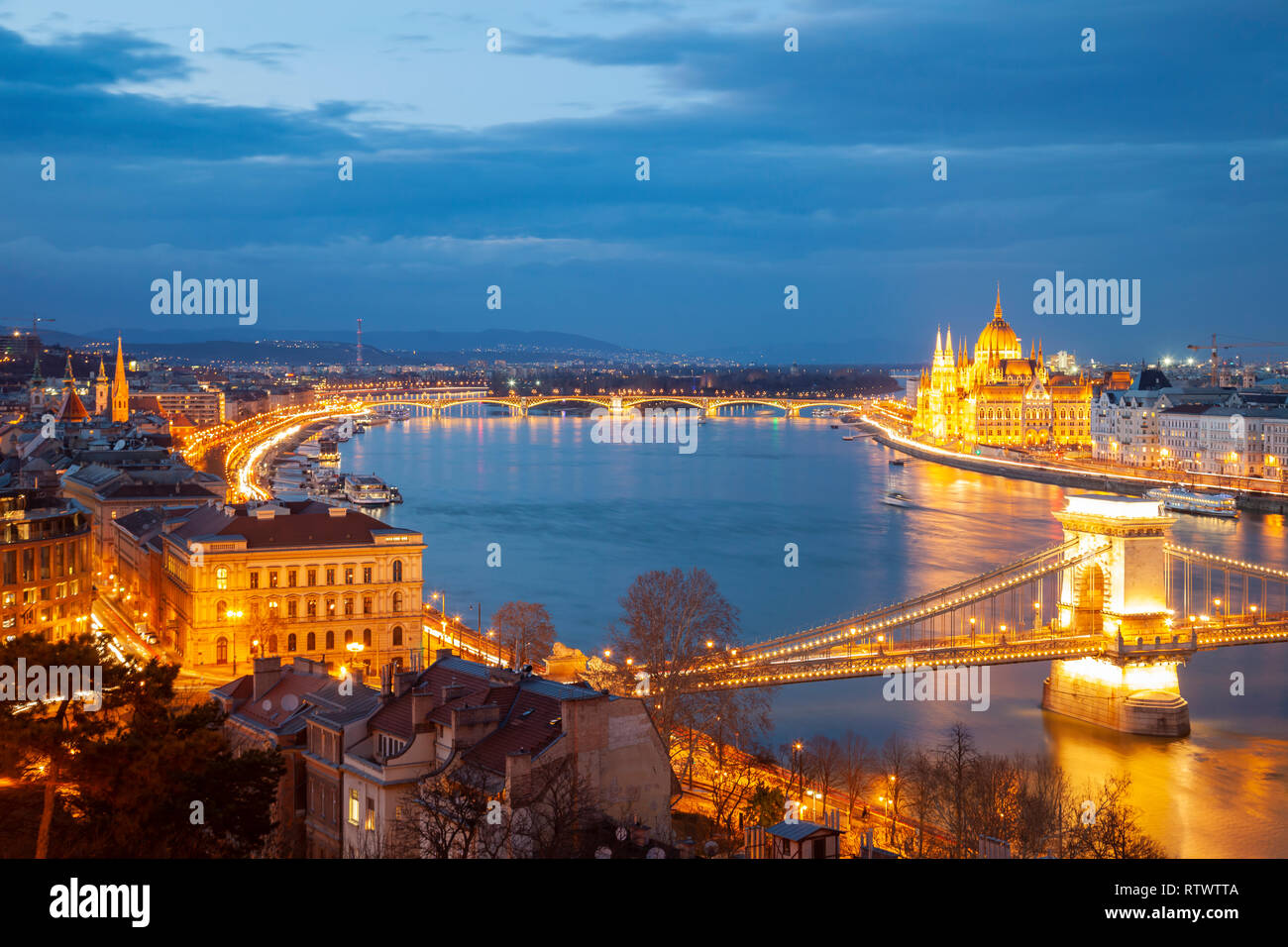 Night falls on the Danube in Budapest. Stock Photo