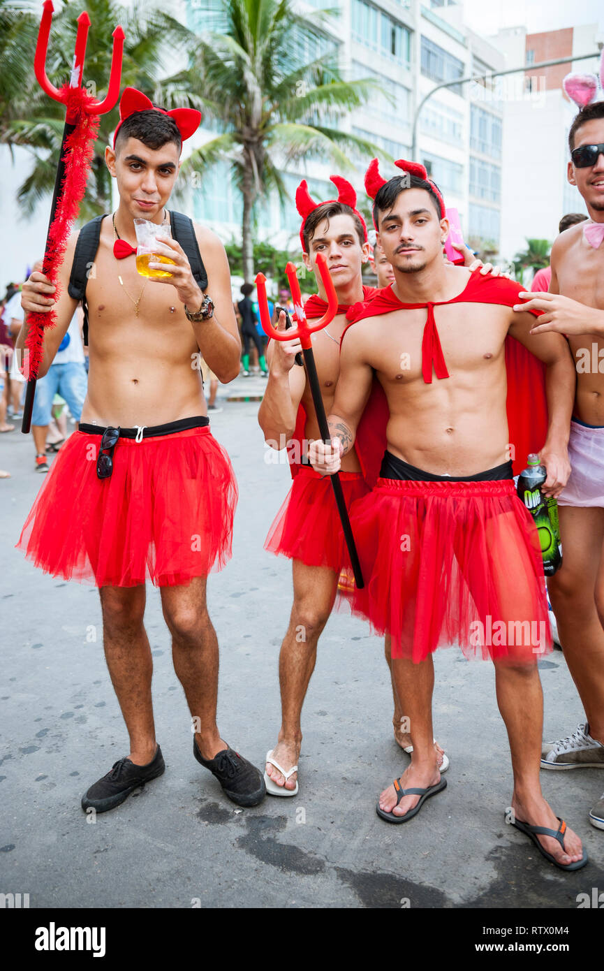 RIO DE JANEIRO - FEBRUARY 11, 2017: A group of young Brazilian men  celebrate carnival dressed up in eye-catching costumes at a street party in  Ipanema Stock Photo - Alamy