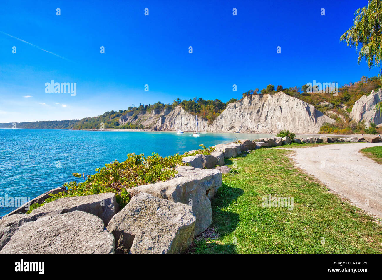Toronto Scenic Scarborough Bluffs Facing Ontario Lake Shore Stock 