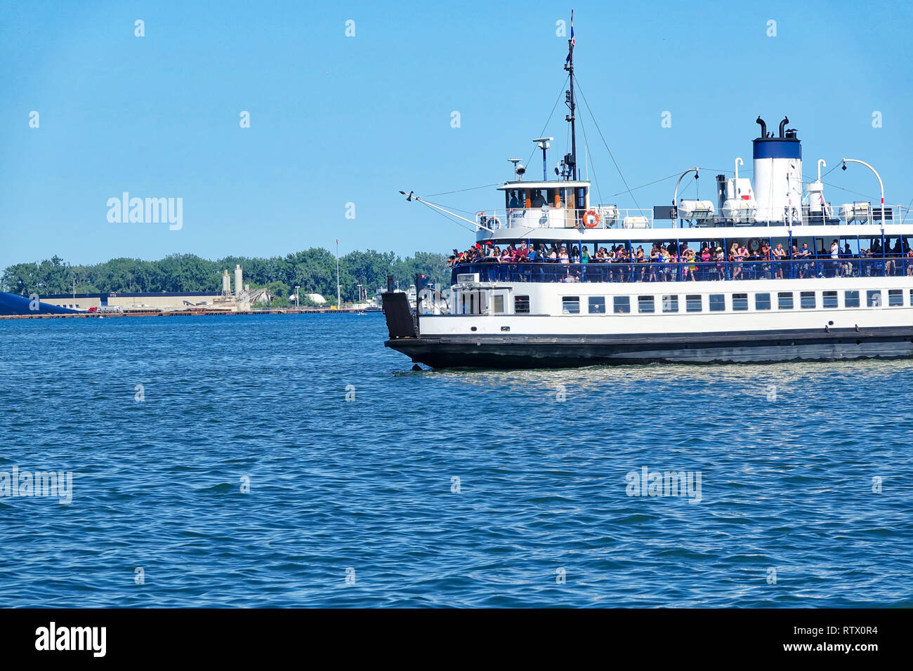 Toronto, Ontario, Canada10 June, 2018 Toronto Islands Ferry bringing