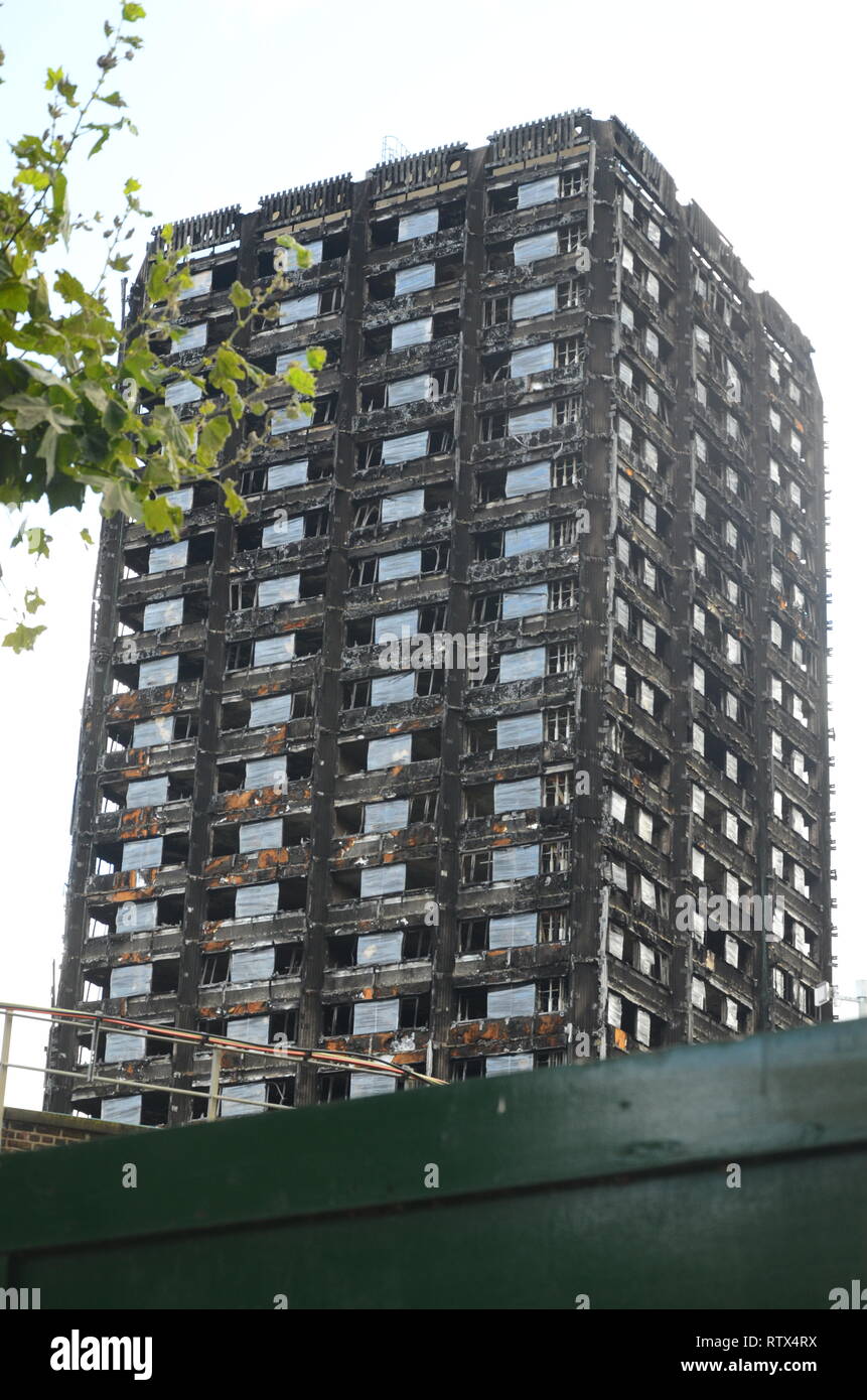 Grenfell tower fire, London, disaster zone Stock Photo Alamy