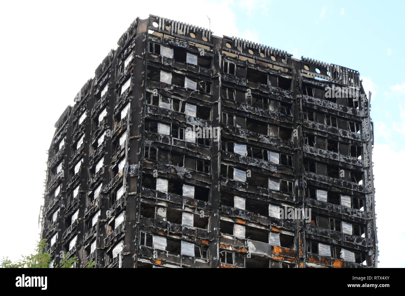 Grenfell tower fire, London, disaster zone Stock Photo Alamy