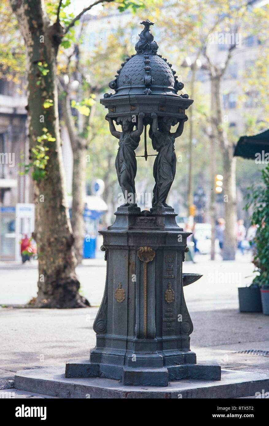 Fuente Wallace, Siglo XIX, Barcelona. Author: LEBOURG, CHARLES-AUGUSTE. Stock Photo