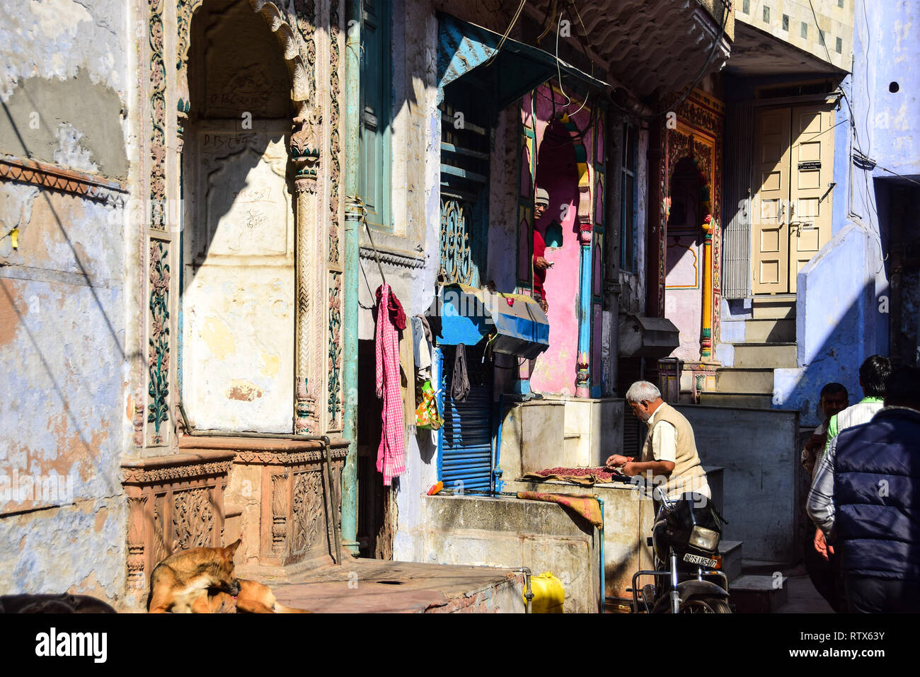 Houses of old delhi hires stock photography and images Alamy