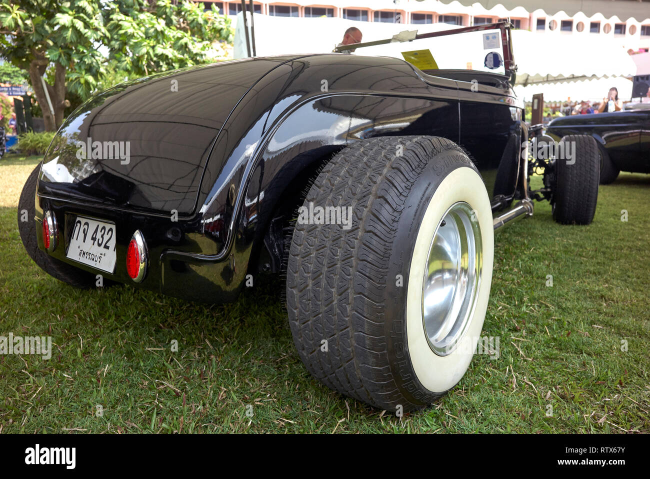 Hot Road. 1932 Chevrolet 8 cylinder 5700 cc 300 HP in black Stock Photo