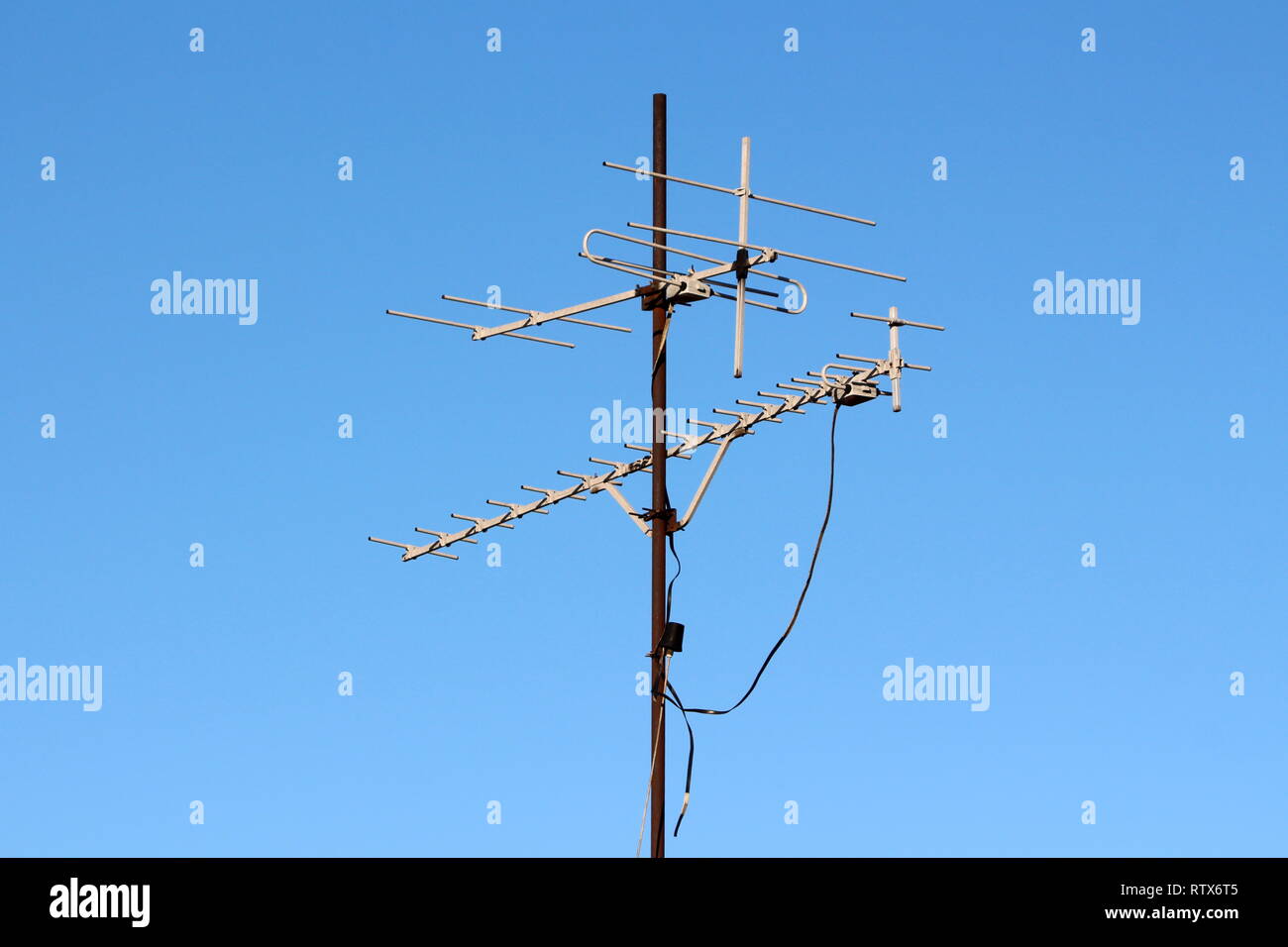 clear blue tv antenna