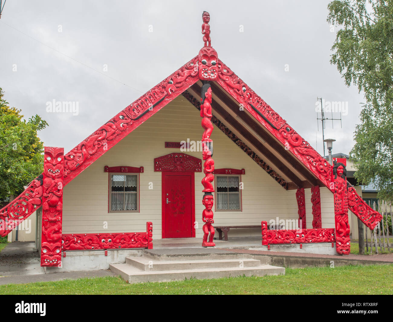 Wharenui carved meeting house Hauaroa, Morero marae, Taumarunui, King Country, New Zealand Stock Photo