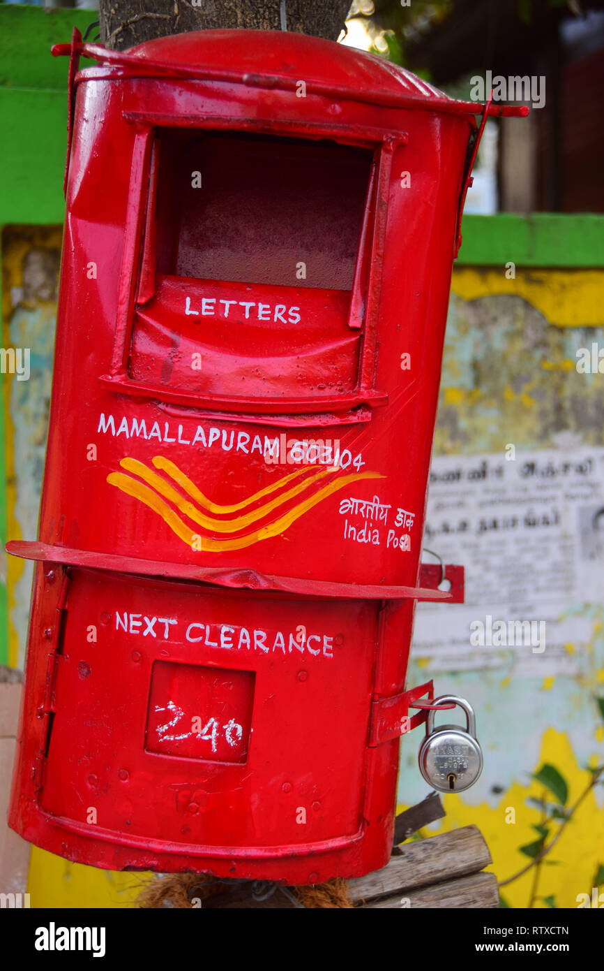 Indian Red Post Box, Mamallapuram, Mahabalipuram, Bay of Bengal, Tamil Nadu, India Stock Photo