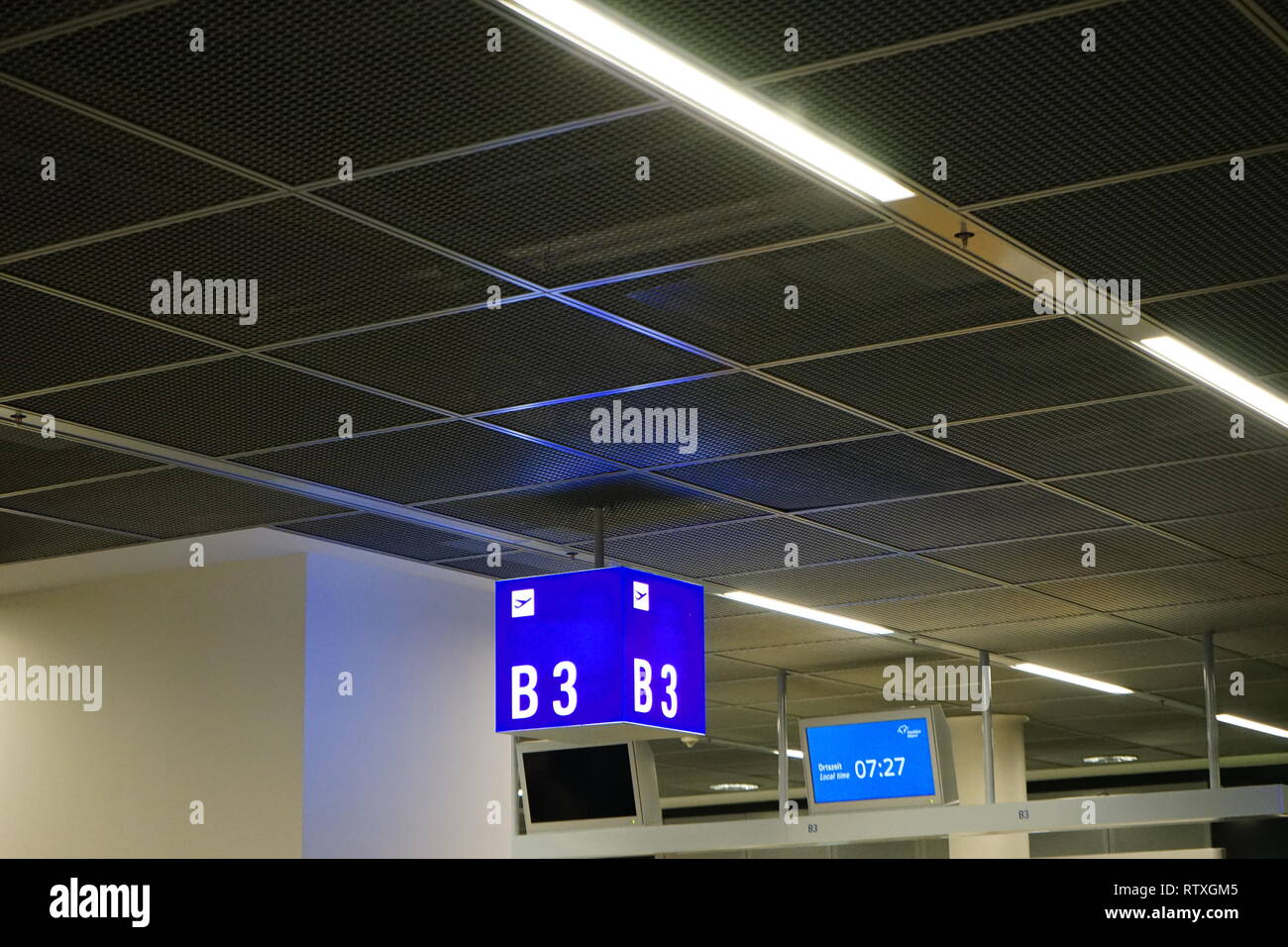 Flughafen Frankfurt High Resolution Stock Photography And Images Alamy