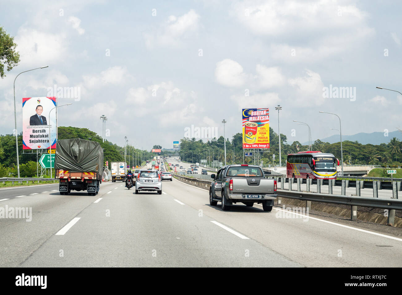 Malaysia.  Modern Highway (North-South Expressway E2) between Melaka and Kuala Lumpur. Stock Photo