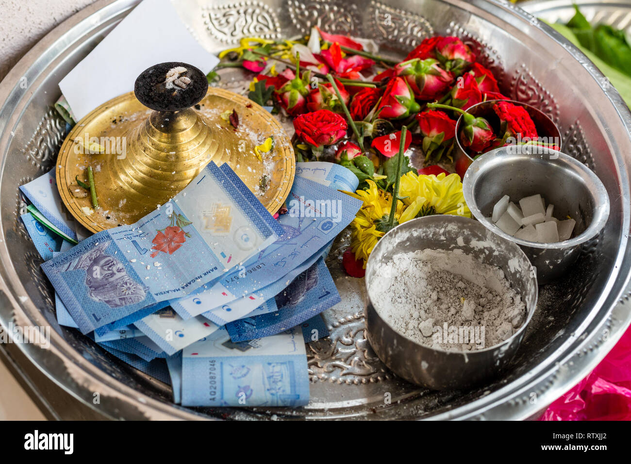 Tray with Offerings and Donations to the Hindu Sri Maha Muneswarar