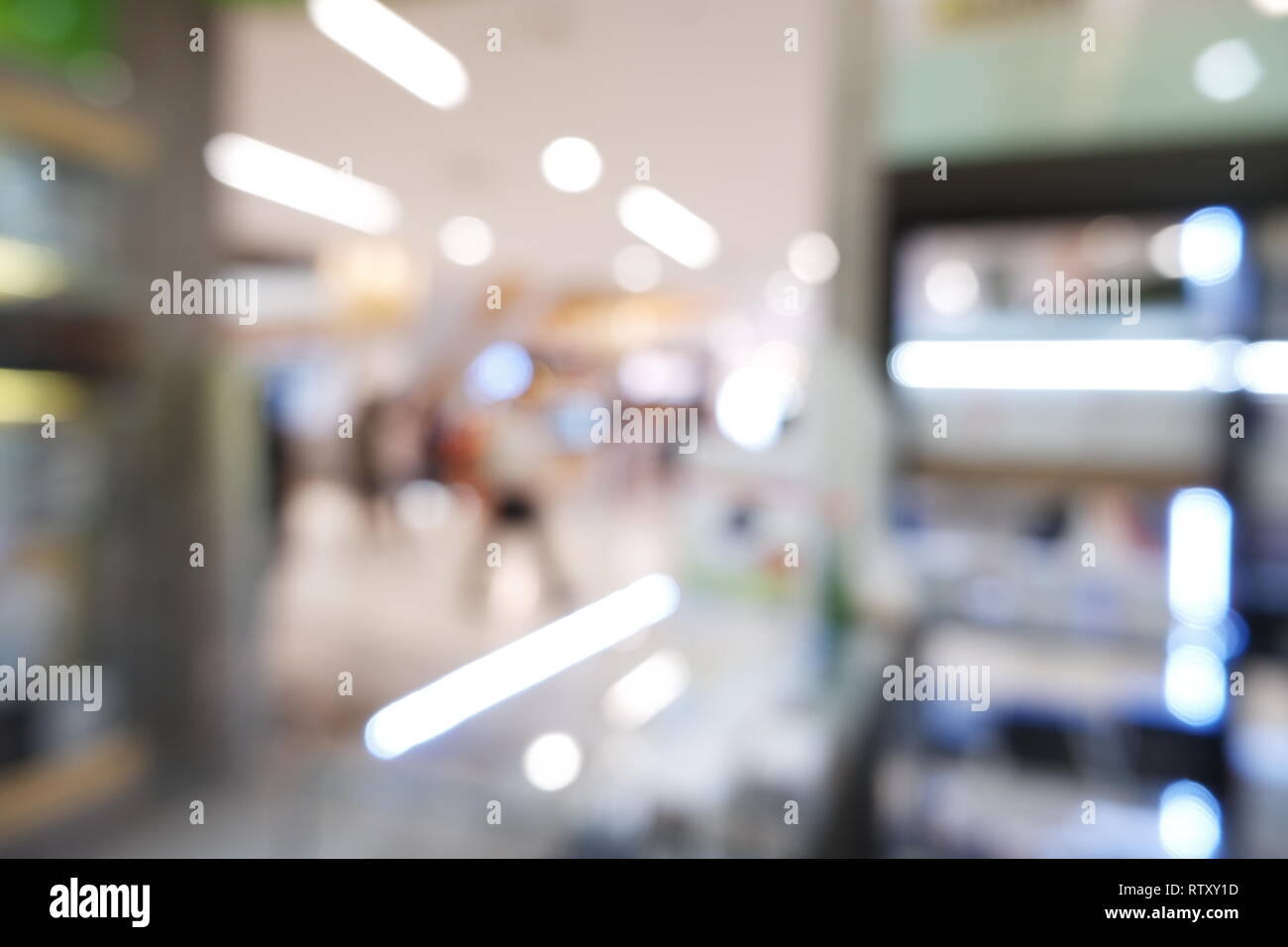 Blurred photo shopping mall hi-res stock photography and images - Alamy