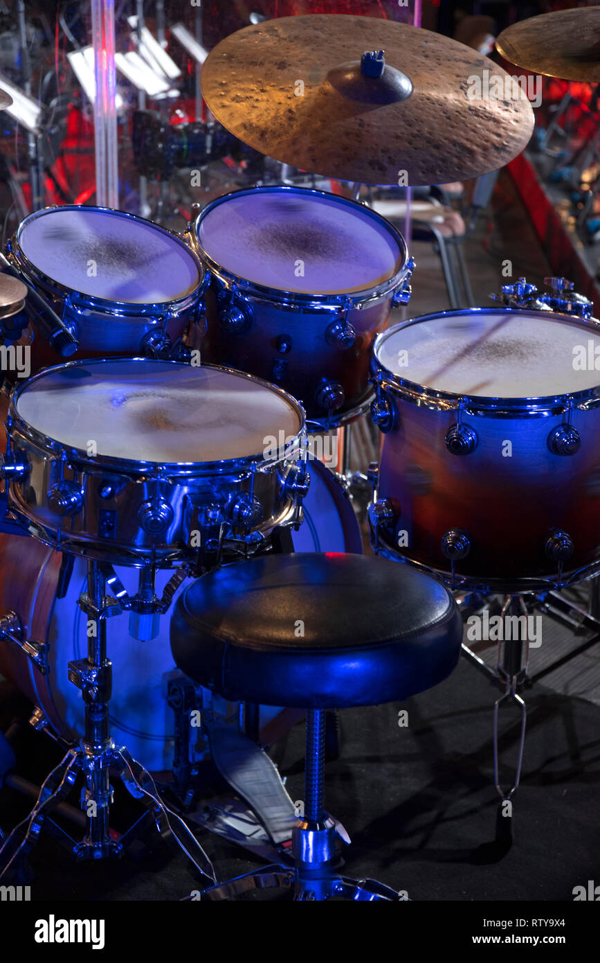 drums on stage before a music concert Stock Photo Alamy