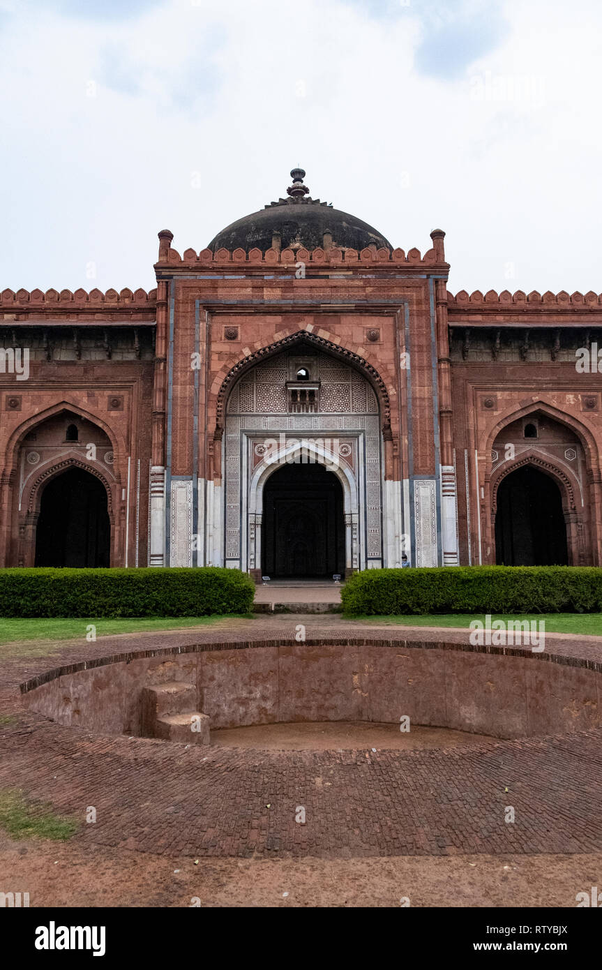 Qila-i-Kuhna Mosque, old fort. Exterior and details. Stock Photo
