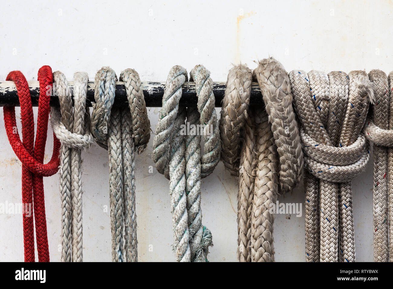 Rope handrail hi-res stock photography and images - Alamy