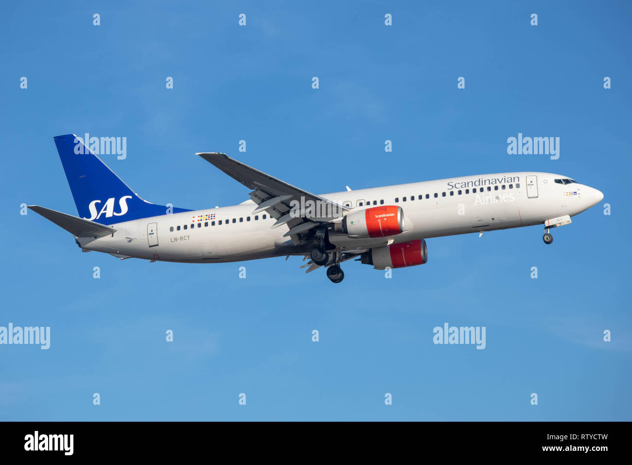 Boeing 737800 Scandinavian Airlines Stock Photo Alamy