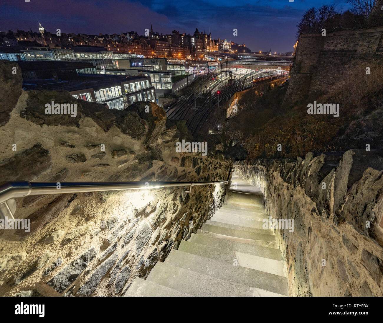 New refurbished Jacob's Ladder stairway linking Canongate with Calton