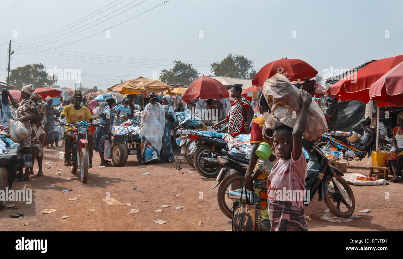 A nice photo of a busy Bolgatanga (Bolga) farmer's market. Stock Photo