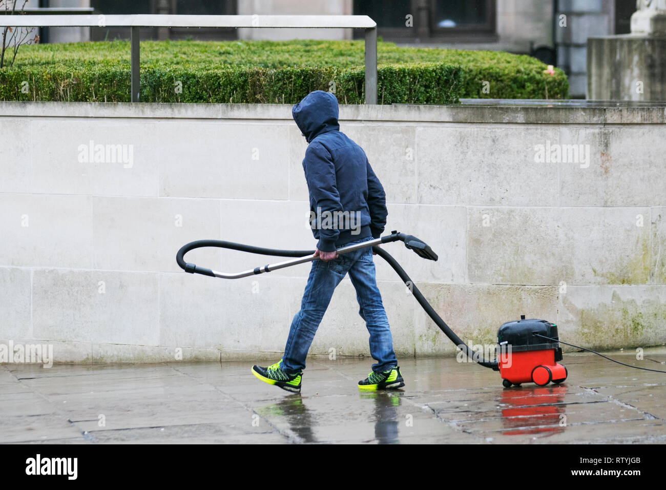 Preston, Lancashire. 3rd March, 2019. UK Weather. Wet start to the day in the city centre with early rain signalling the aproach of Storm Freya expected towards evening. Credit:MWI/AlamyLiveNews. Stock Photo