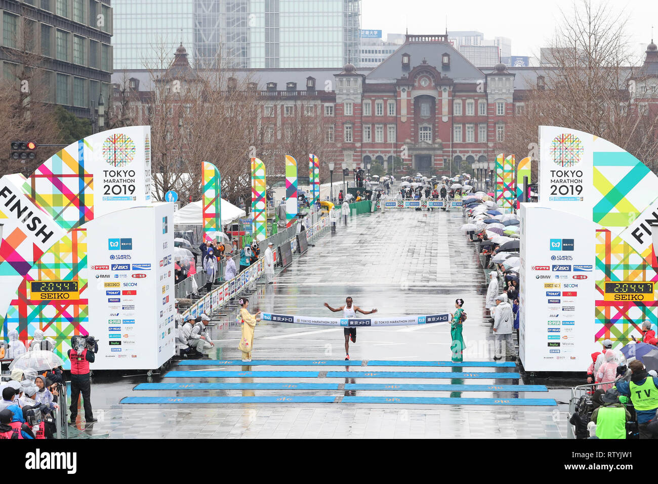 marathon 2019 hi-res stock photography and - Alamy