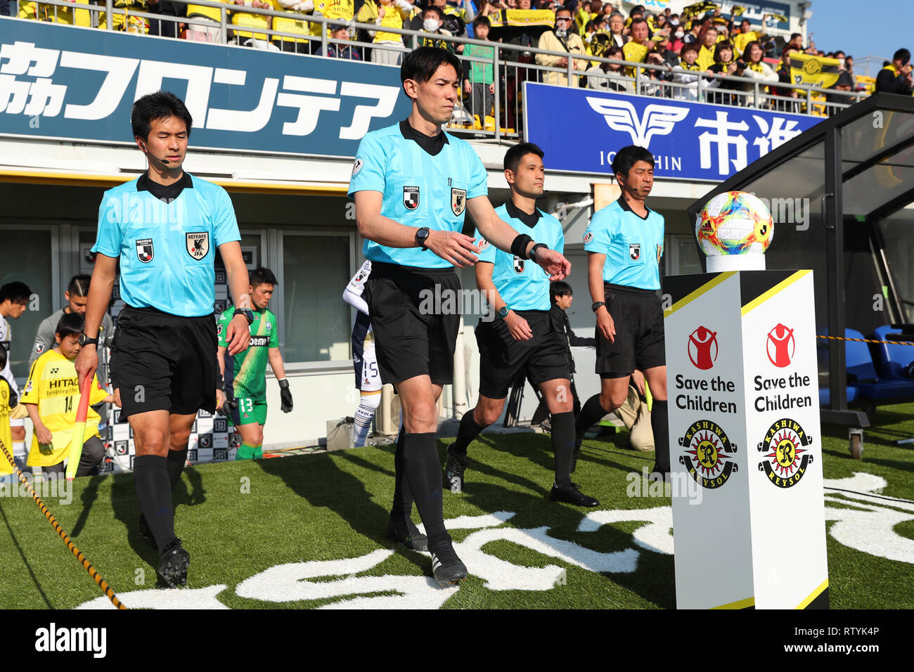 Chiba Japan 2nd Mar 19 Referee Football Soccer 19 J2 League Match Between Kashiwa Reysol 1 0 Fc Machida Zelvia At Sankyo Frontier Kashiwa Stadium In Chiba Japan Credit Yohei Osada Aflo Sport Alamy