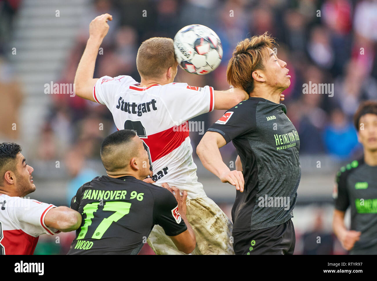 Stuttgart, Germany . 03rd Mar, 2019. Santiago ASCACIBAR, VFB 6  compete for the ball, tackling, duel, header, action, fight against Takuma ASANO, H96 11  VFB STUTTGART - HANNOVER 96  - DFL REGULATIONS PROHIBIT ANY USE OF PHOTOGRAPHS as IMAGE SEQUENCES and/or QUASI-VIDEO -  DFL 1.German Soccer League , Stuttgart, March 3, 2019,  Season 2018/2019, matchday 24, H96 Credit: Peter Schatz/Alamy Live News Stock Photo