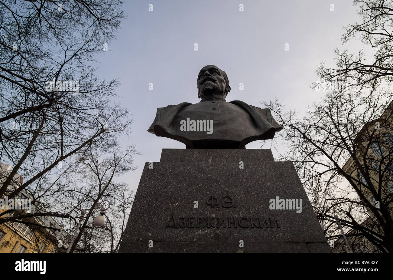 Yosh qizlarning eshaklarida super porno