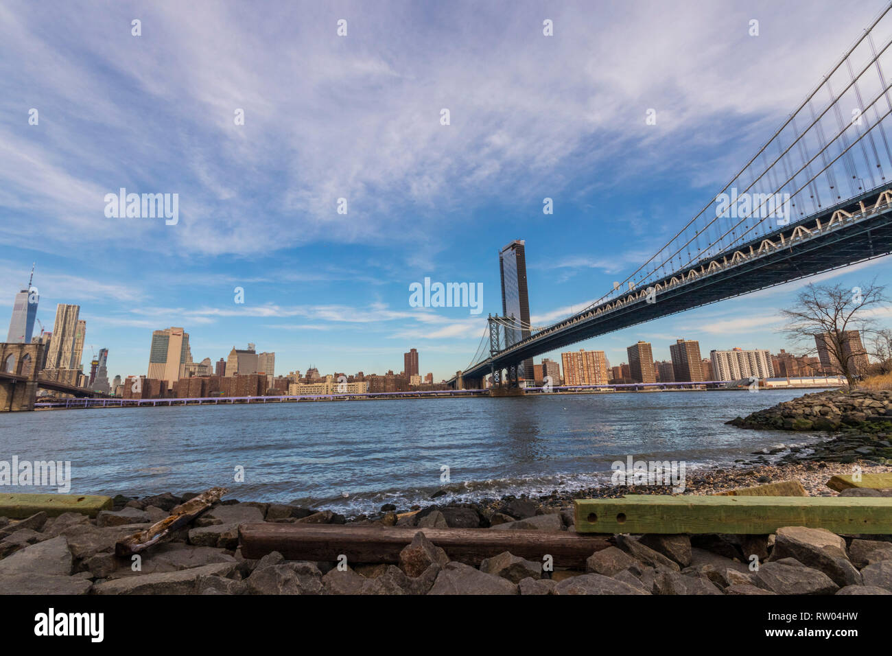 Brooklyn bridge winter panorama wide hi-res stock photography and ...