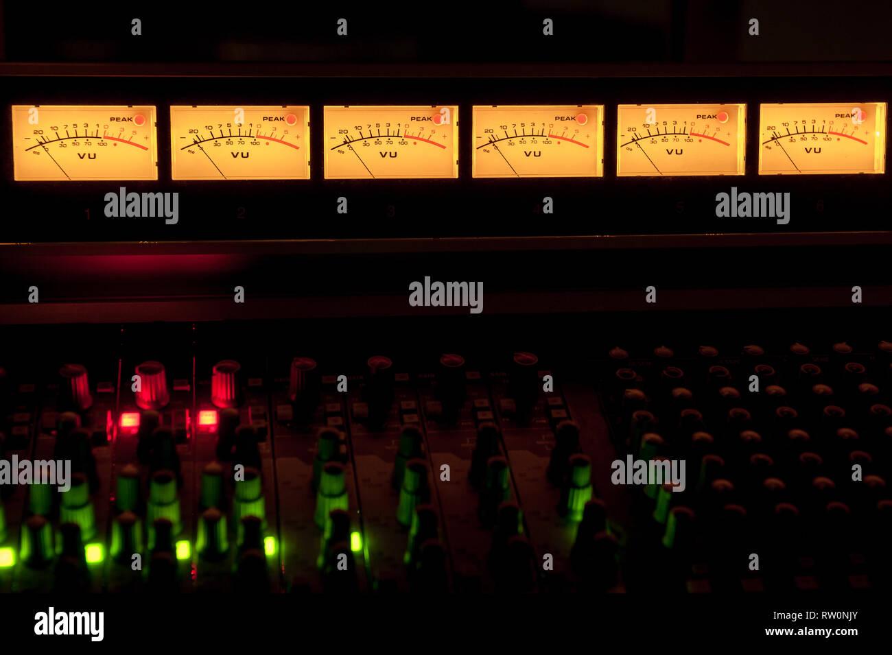 Media player buttons control hi-res stock photography and images - Alamy
