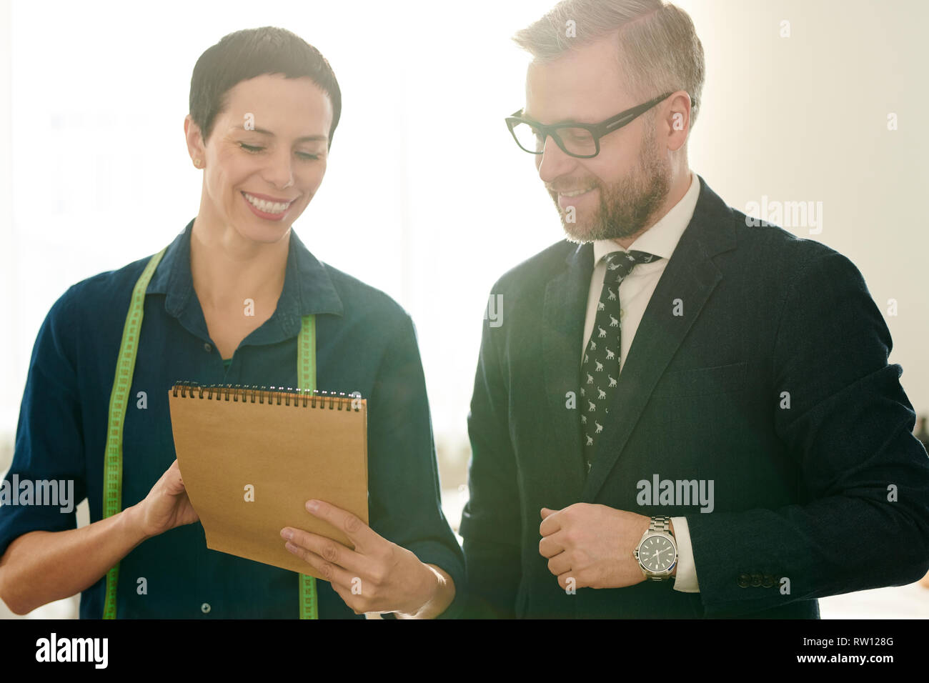 Tailor client hi-res stock photography and images - Alamy