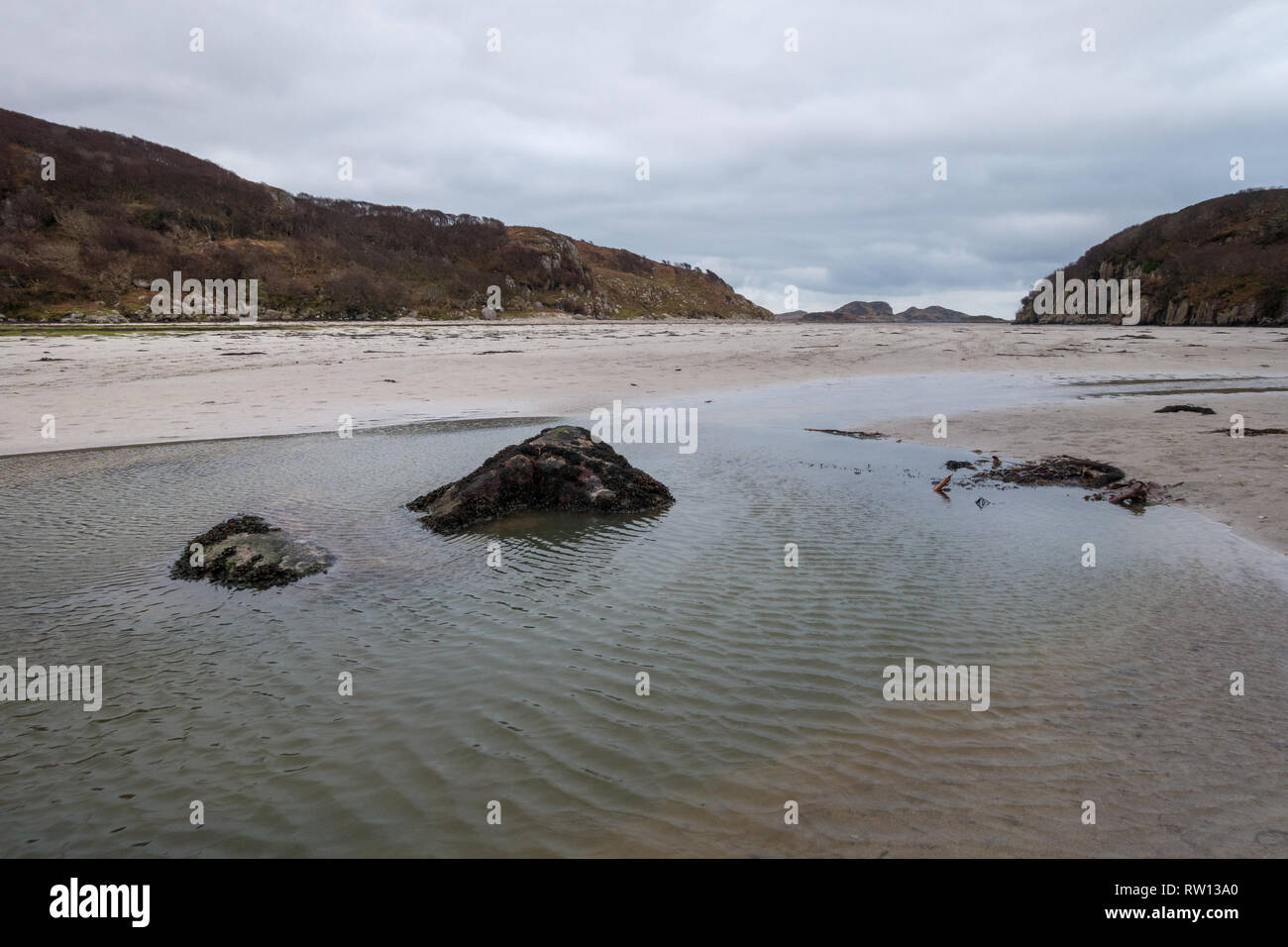 Low tide - Crossing the sands to the tidal island of Erraid, Isle of Mull, Scotland Stock Photo
