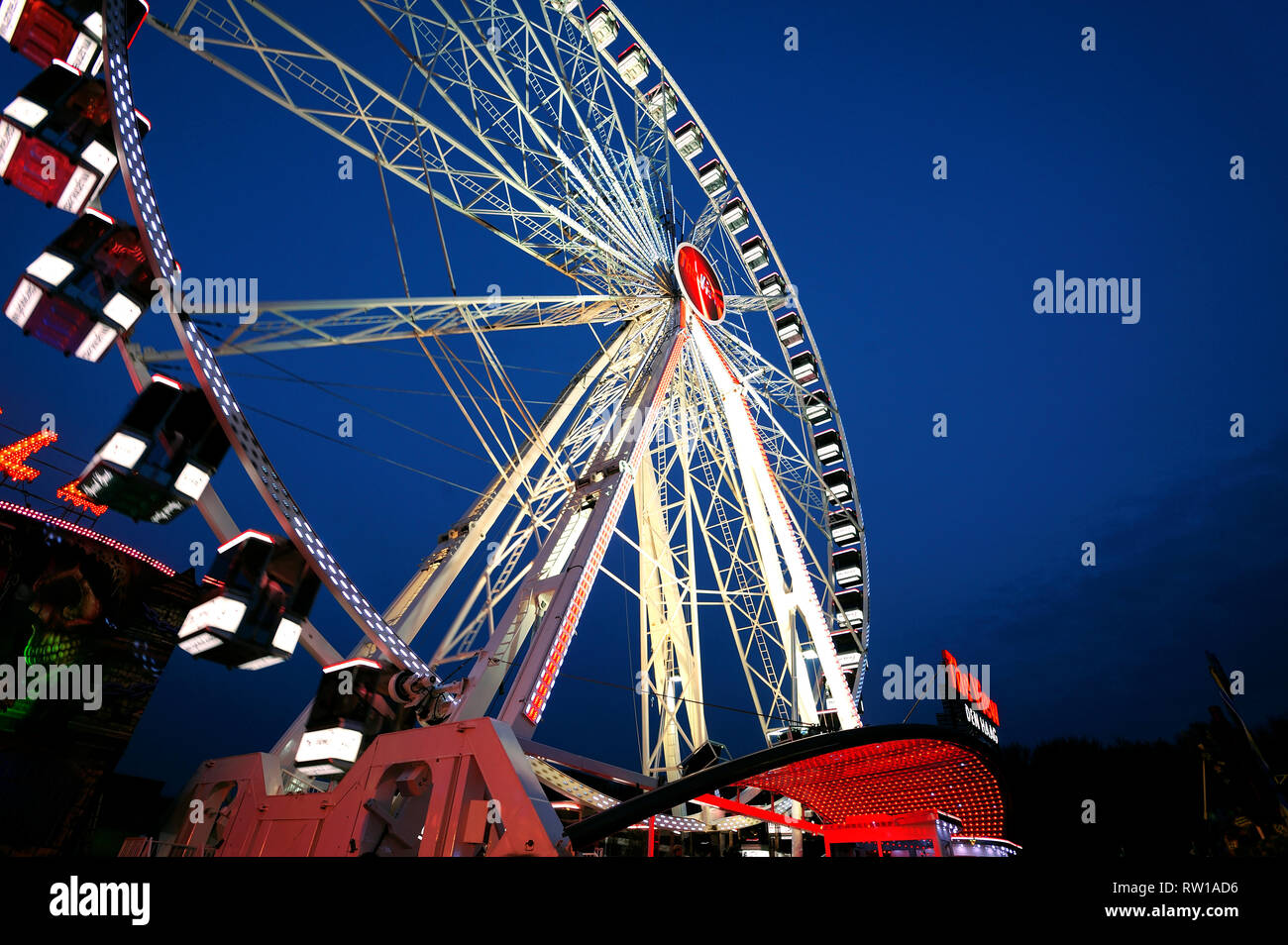 koningskermis – King's fair, Malieveld, The Hague, The Netherlands. 13th, April, 2018. Big wheel – The View – Den Haag. Charles M. Vella/Alamy Stock P Stock Photo