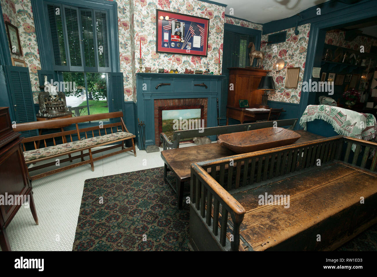 The Golden Lamb Hotel, founded in 1803 in Lebanon, Ohio, the oldest