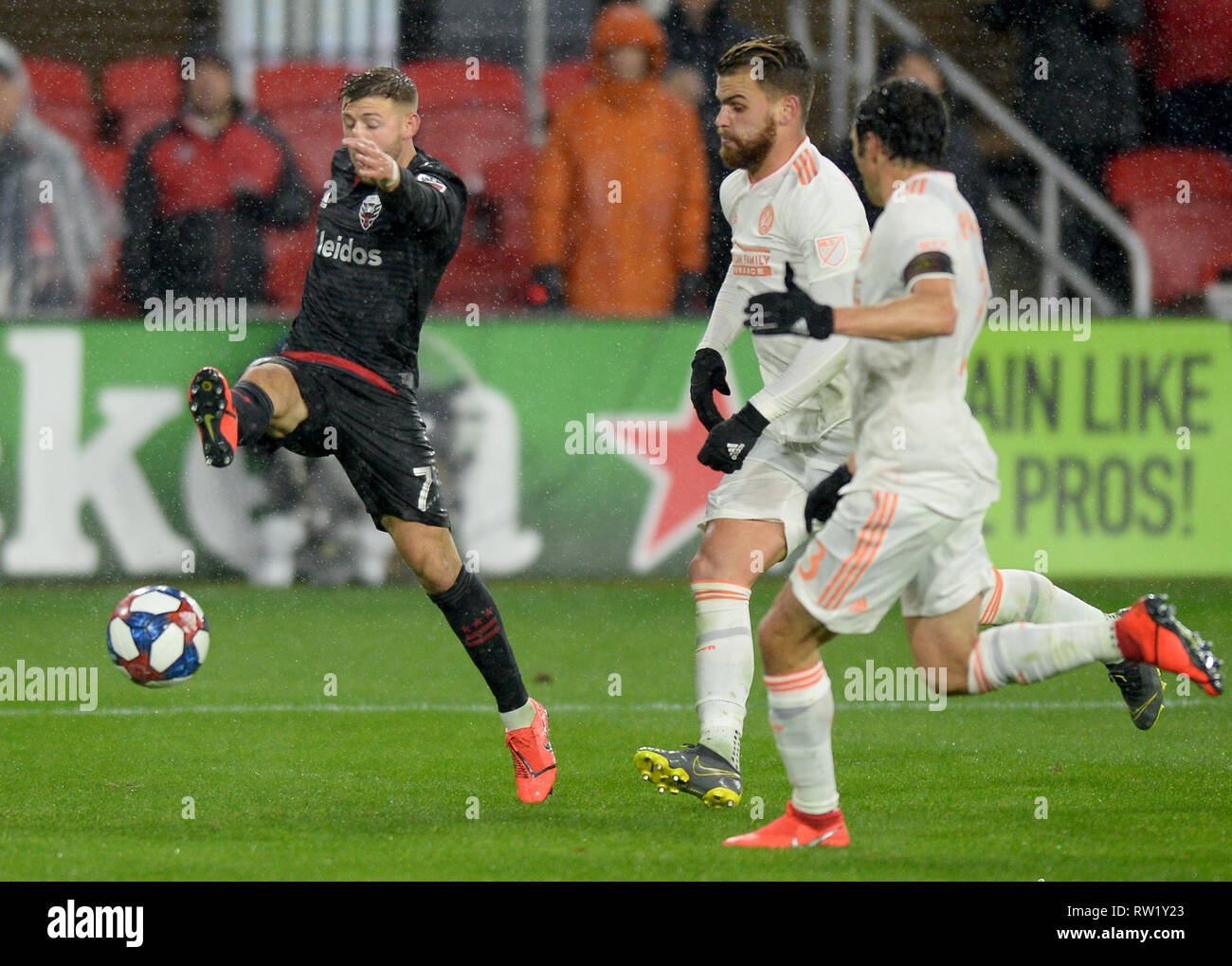 Atlanta United signs defender Leandro Gonzalez Pirez from Estudiantes