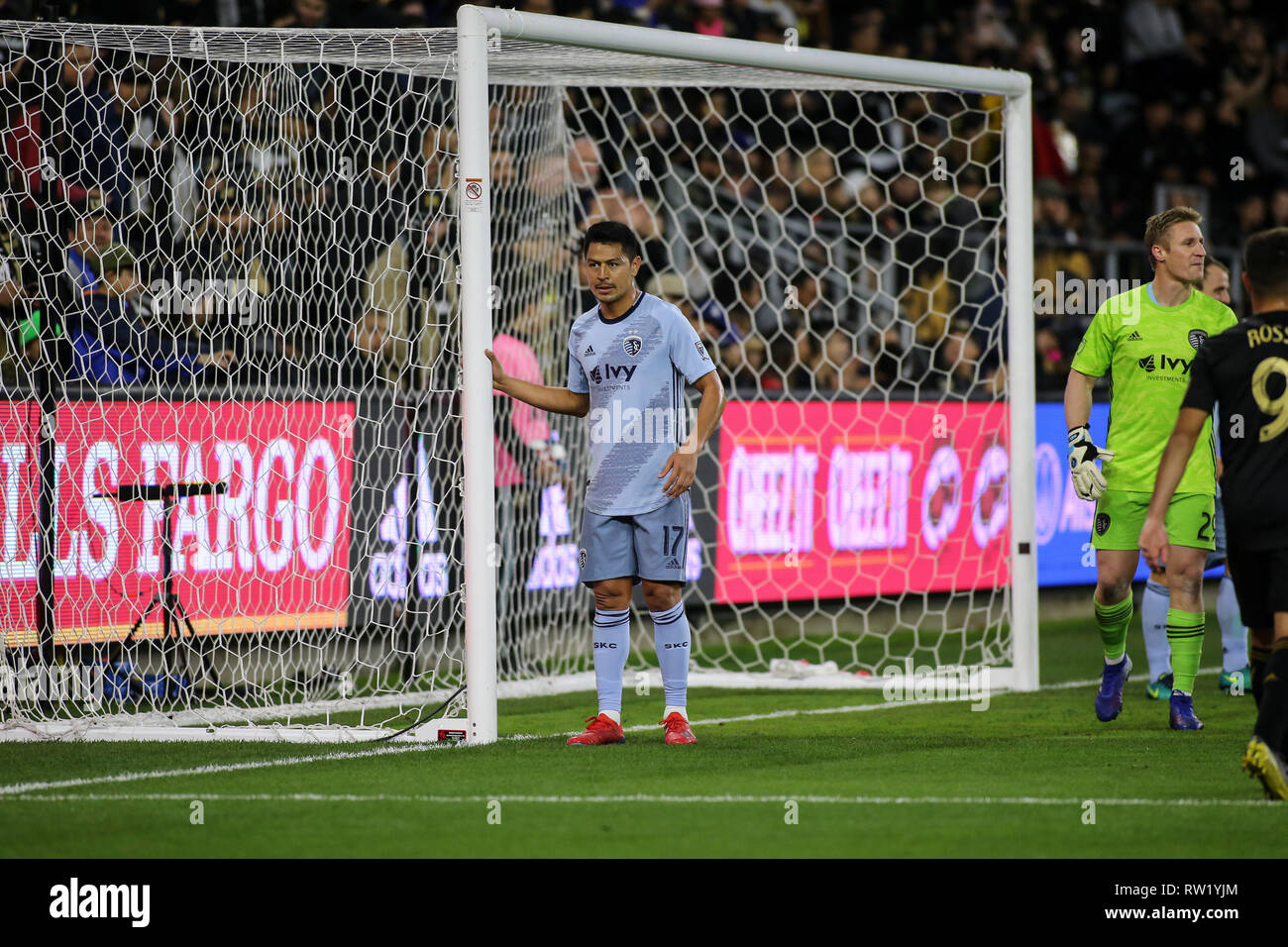 Los Angeles, CA, USA. 03rd Mar, 2019. MLS 2019: Sporting Kansas City midfielder Roger Espinoza #17 guarding the post during the Los Angeles Football Club vs Sporting KC at BANC OF CALIFORNIA Stadium in Los Angeles, Ca on March 03, 2019. Photo by Jevone Moore Credit: csm/Alamy Live News Stock Photo