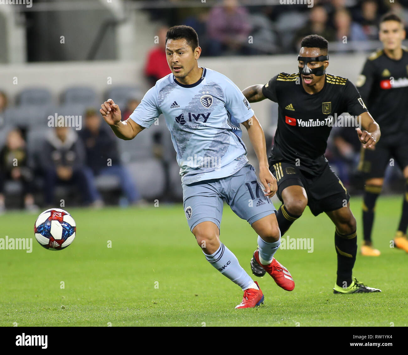 Los Angeles, CA, USA. 03rd Mar, 2019. MLS 2019: Sporting Kansas City midfielder Roger Espinoza #17 during the Los Angeles Football Club vs Sporting KC at BANC OF CALIFORNIA Stadium in Los Angeles, Ca on March 03, 2019. Photo by Jevone Moore Credit: csm/Alamy Live News Stock Photo