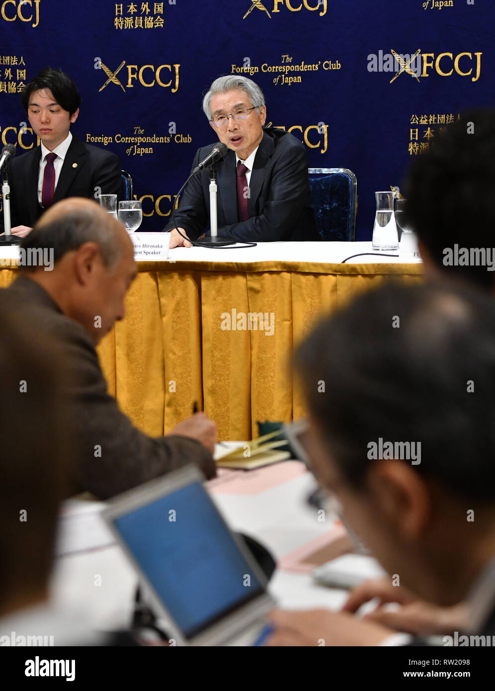 Tokyo, Japan. 4th Mar, 2019. Junichiro Hironaka, chief defense attorney for former Nissan Chairman Carlos Ghosn, speaks during a news conference at Tokyos foreign correspondents club on Monday, March 4, 2019. Hironaka said Ghosn is a victim of a Nissan conspiracy and that the auto company should have resolved the matter internally rather than going to prosecutors. Credit: Natsuki Sakai/AFLO/Alamy Live News Stock Photo