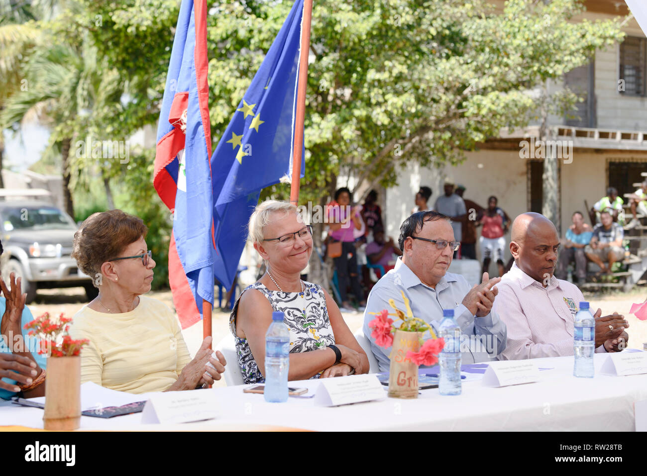 Hopkins Village, Stann Creek District, Belize. 4th Mar 2019. Diginitaries at the Inauguration of the Hopkins main road, a joint initiative with, The EU, Belize Government and Banana Accompanying Measures. From left to right; Ambassador Yvonne Hyde, Ambassador Malgorzata Wasilewska, the Honourable Rene Montero, and Mr. Errol Gentle. Credit: Roi Brooks/Alamy Live News Stock Photo
