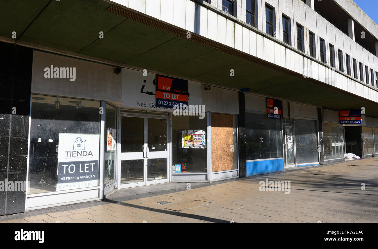 Empty shops in the centre of Crawley, Haslett Avenue, Crawley,  West Sussex, England, UK. Stock Photo