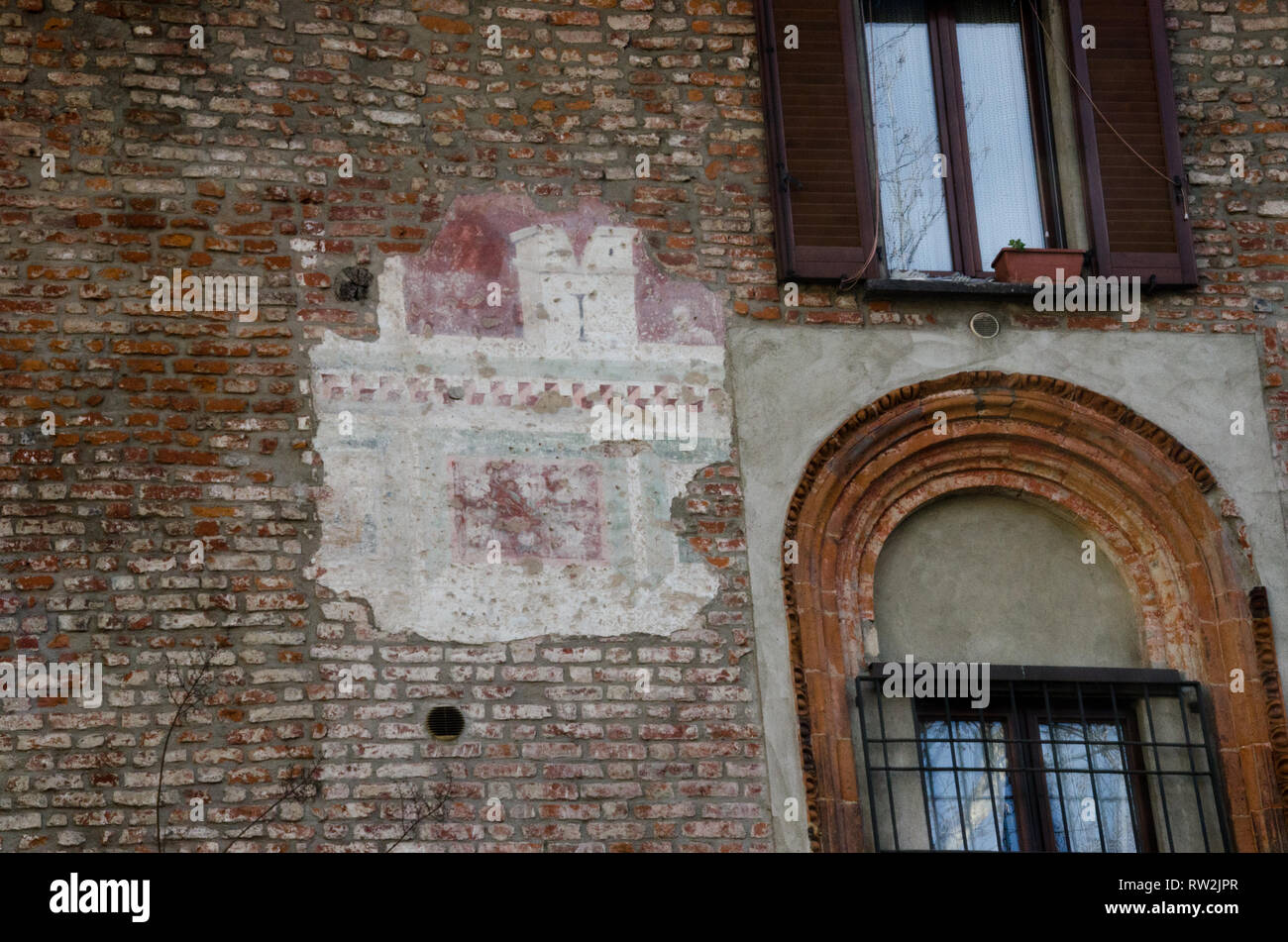 Cascina Boscaiola Prima, built and decorated in fourteenth century, and
