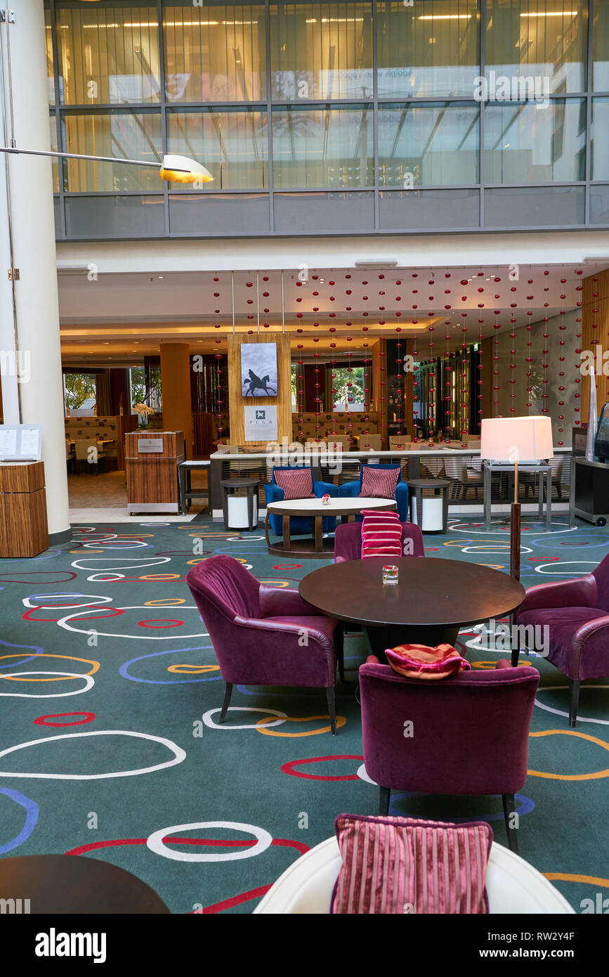 Dusseldorf Germany Circa September 18 Atrium At Intercontinental Hotel In Dusseldorf Stock Photo Alamy
