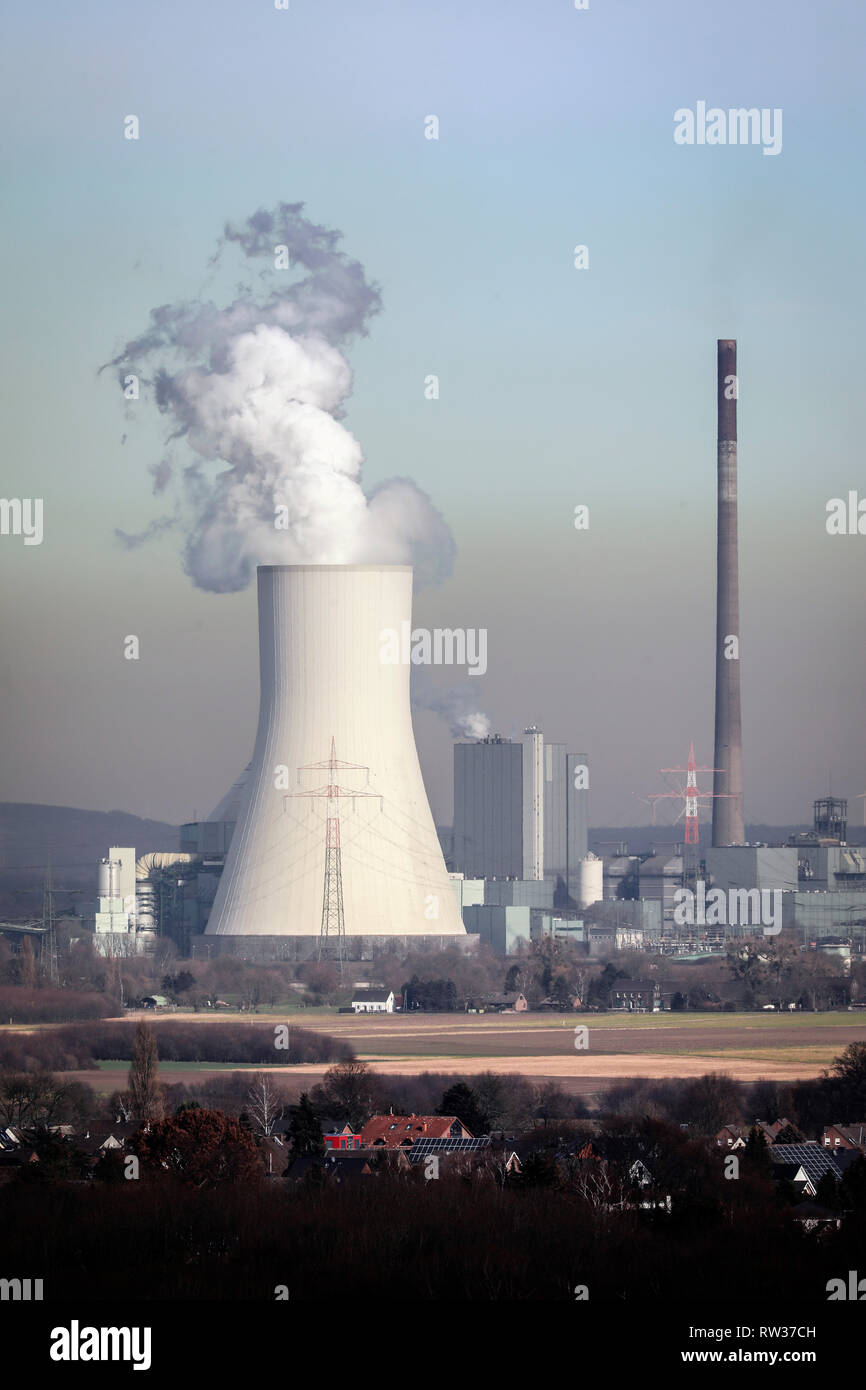 Duisburg, Ruhr area, North Rhine-Westphalia, Germany - STEAG Heizkraftwerk Walsum, the Walsum power plant is a hard coal-fired power plant in Duisburg Stock Photo