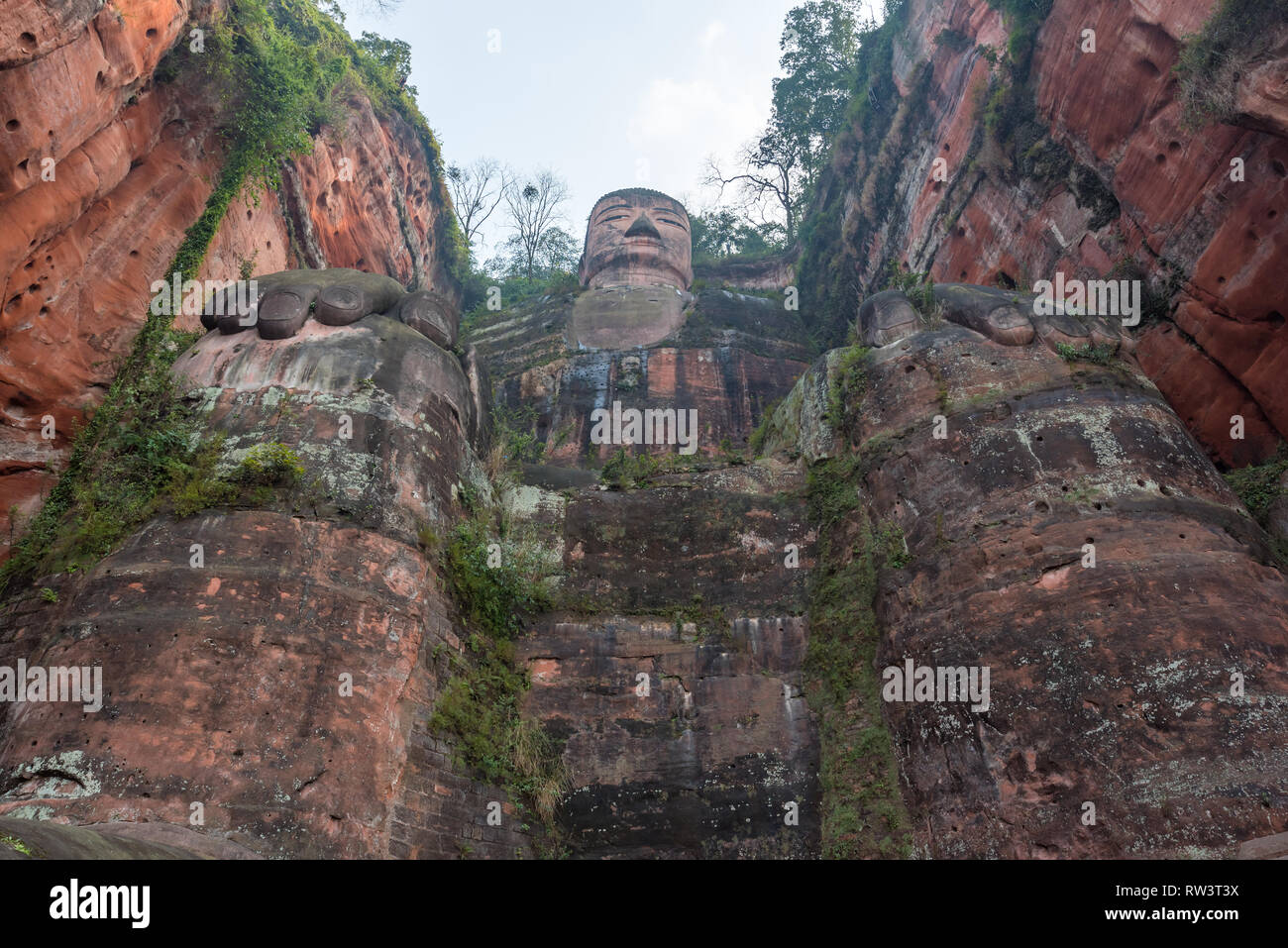 Leshan, Chengdu, Sichuan province, China - Jan 25, 2016: Leshan Giant Buddha - 71m - is the world's biggest stone sitting buddha statue and a touristic famous spot in Sichuan province. Stock Photo