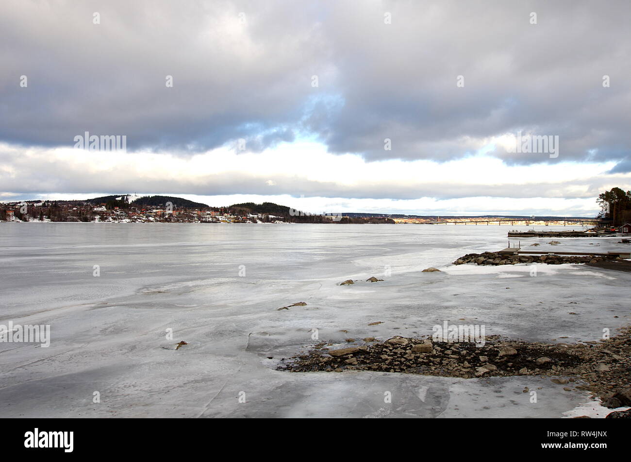 Lake storsjon winter hi-res stock photography and images - Alamy