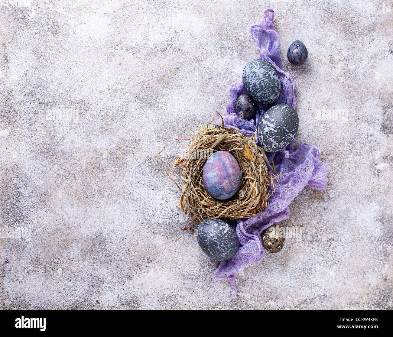 Painted chicken eggs hires stock photography and images Alamy