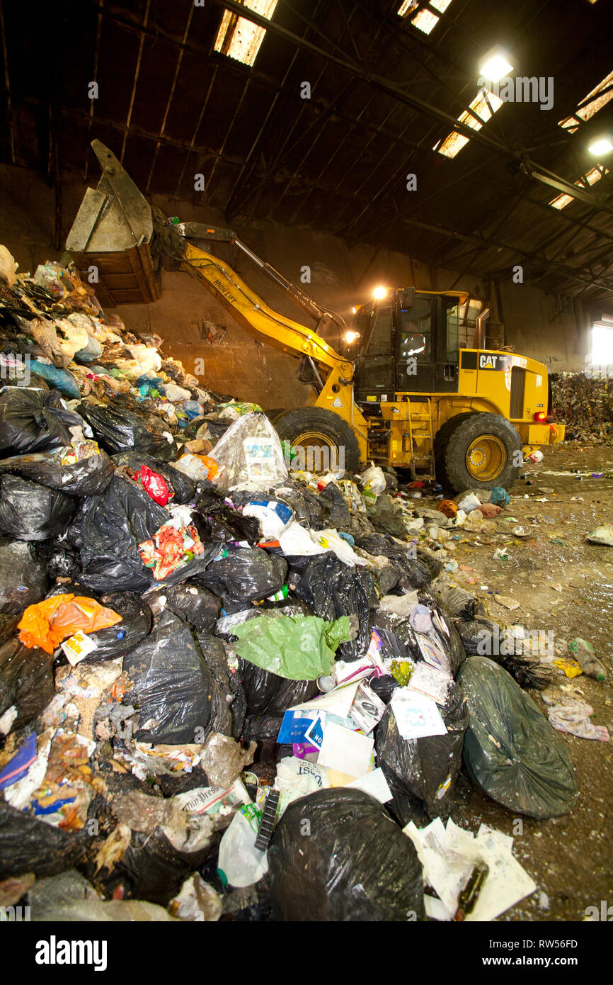 waste, rubbish, recycle, garbage, plant, collection, green, bin, wood, metal, plastic, cardboard,  landfill,dump, waste, management, materials, paper, Stock Photo