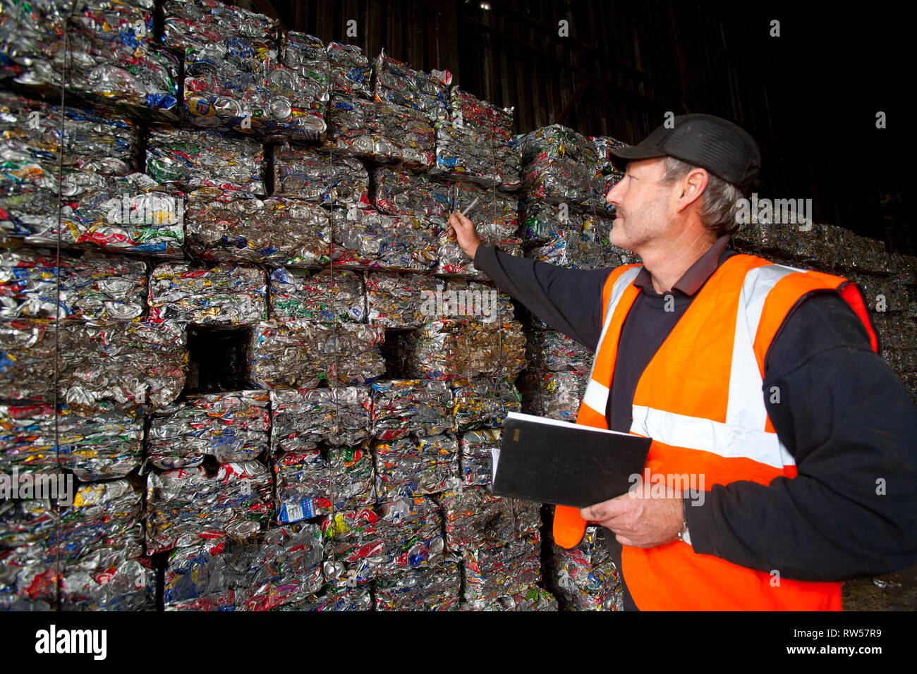 waste, rubbish, recycle, garbage, plant, collection, green, bin, wood, metal, plastic, cardboard