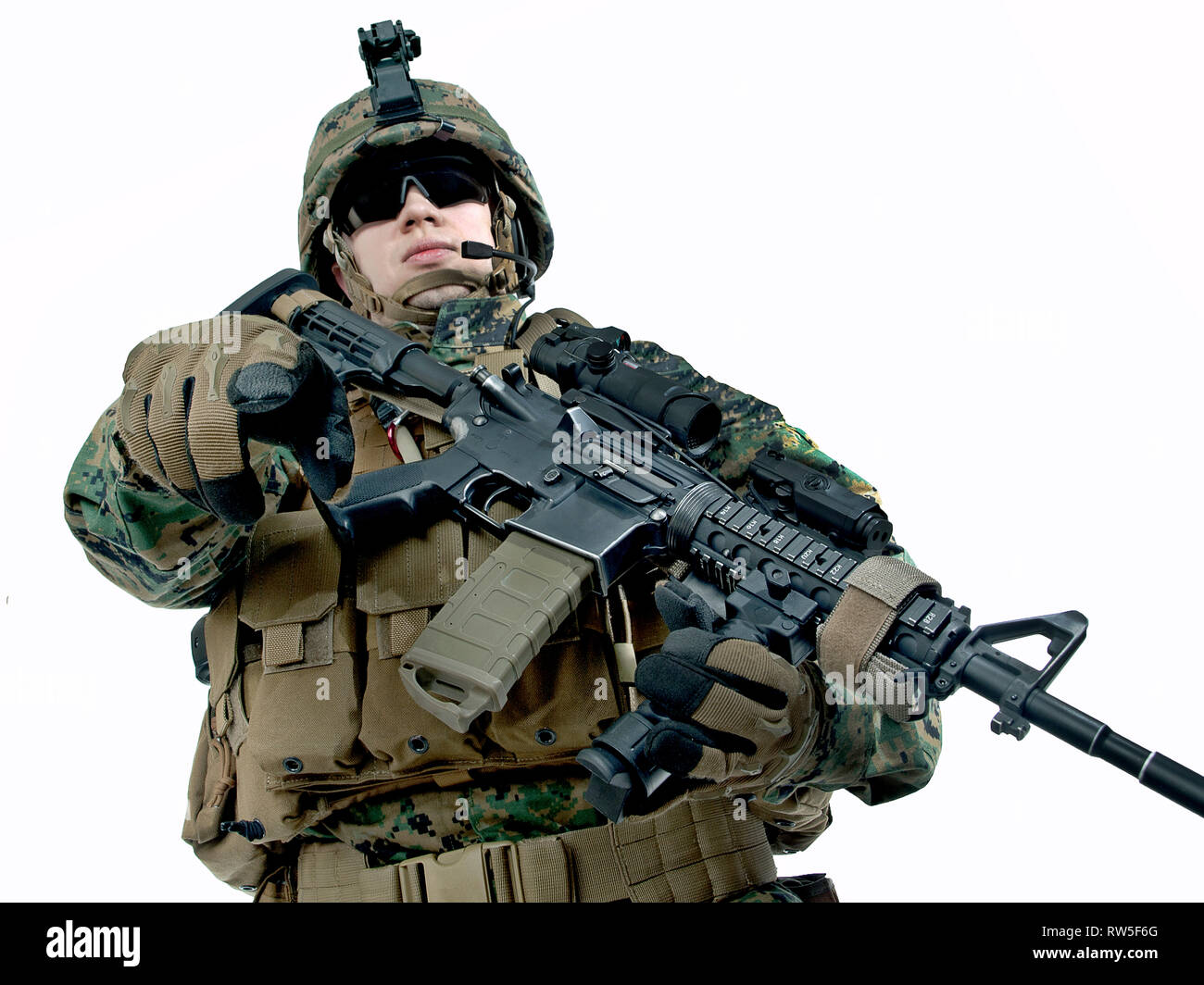 Young u s soldier hi-res stock photography and images - Alamy