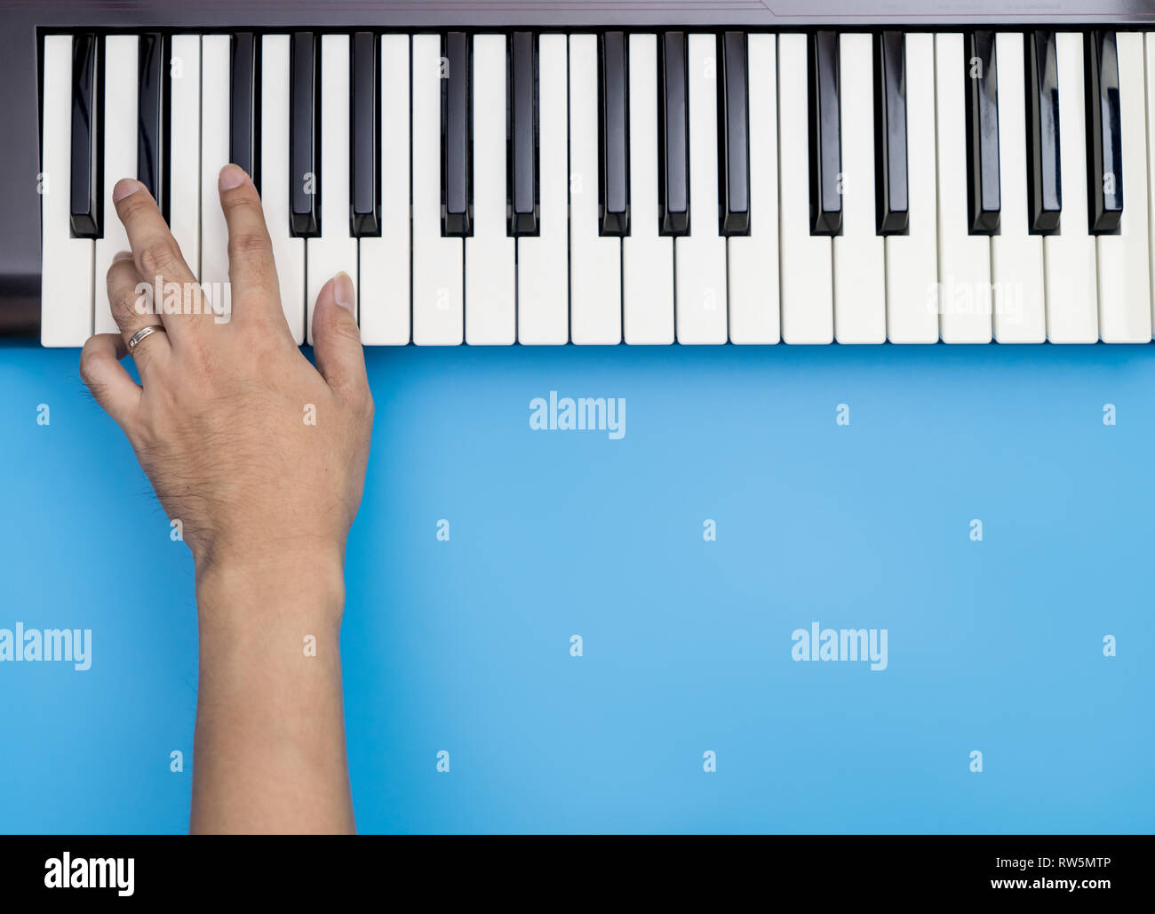 Playing keys